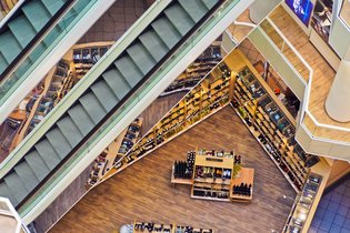 Centros comerciais: 35% das compras nas lojas dão-se ao fim-de-semana