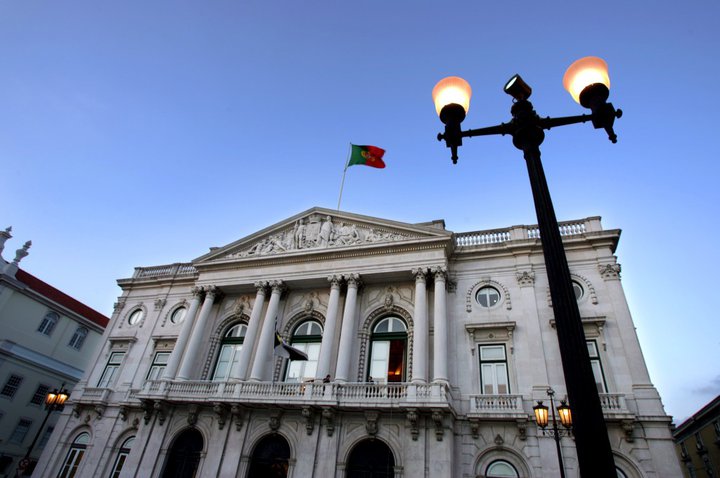 Lisboa cria figura do interlocutor único nos licenciamentos