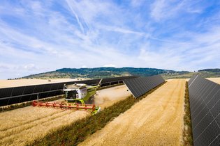 Velux encomenda construção de dois parques solares à BayWa r.e.