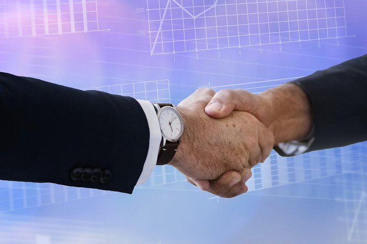 Grupo Dom Pedro e Arrow Global estabelecem parceria estratégica