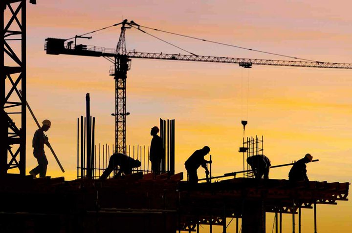 Produção na construção desce 2,4% em janeiro