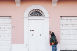 Alterações às regras de AL vão penalizar famílias, avisa Airbnb