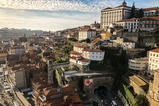 Porto: 946 novos pedidos de AL submetidos após anúncio de suspensão