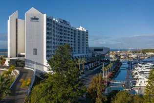 Azora compra dois hotéis em Portugal por 148 milhões